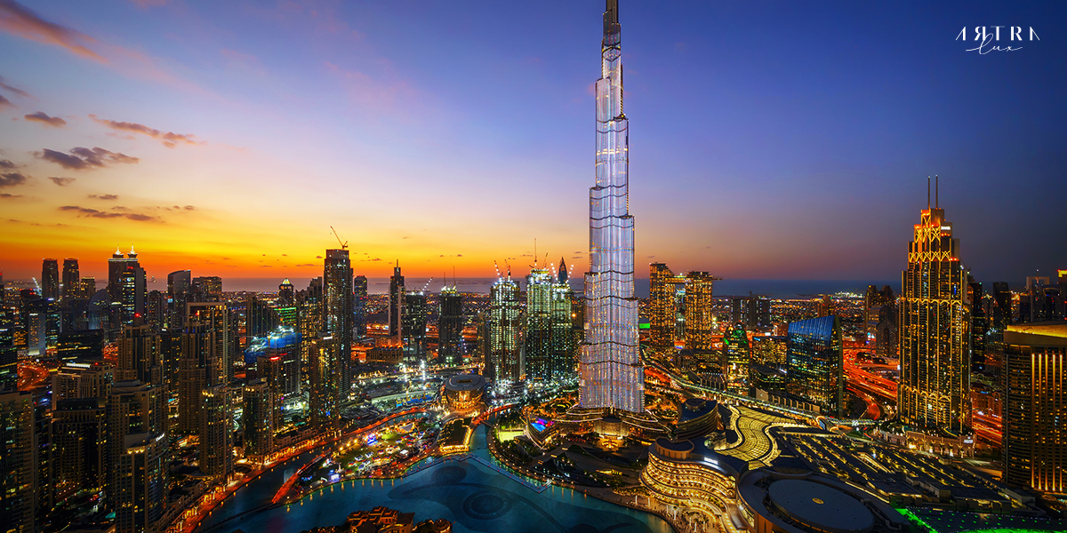 ตึก Burj Khalifa หนึ่งในสถานที่แสดง Dubai Fountain