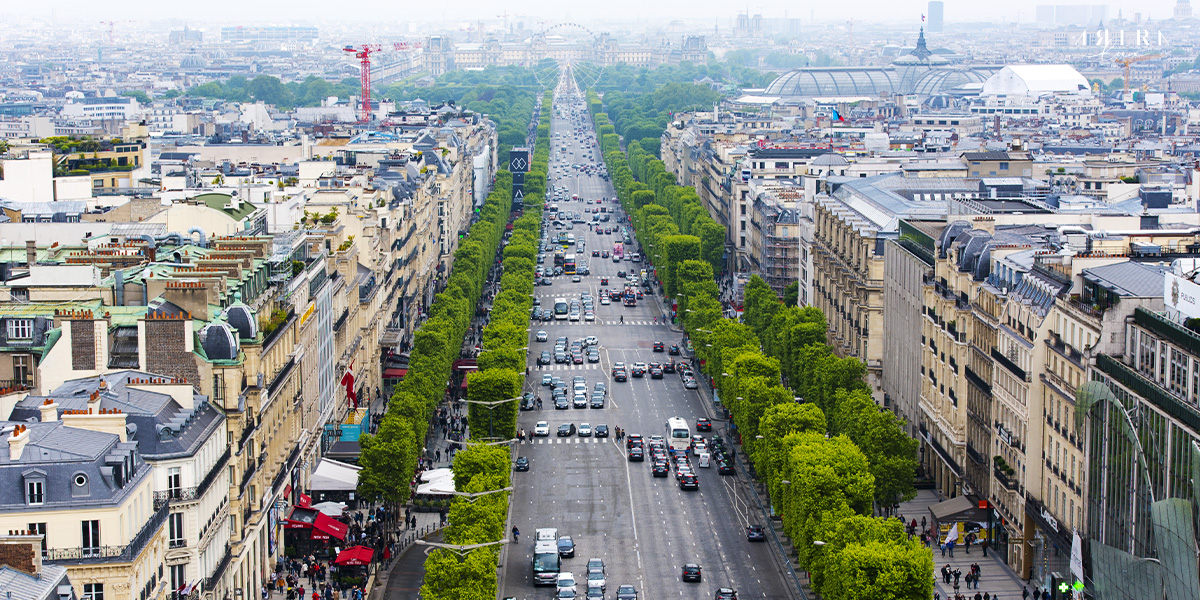 ถนนเส้นยาวในปารีสฌ็องเซลีเซ่